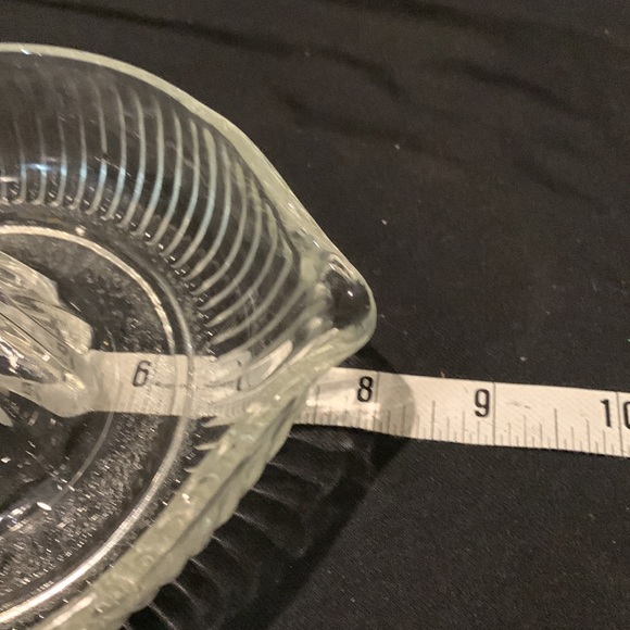 Vintage Glass Juicer Unmarked - Picture 5 of 6